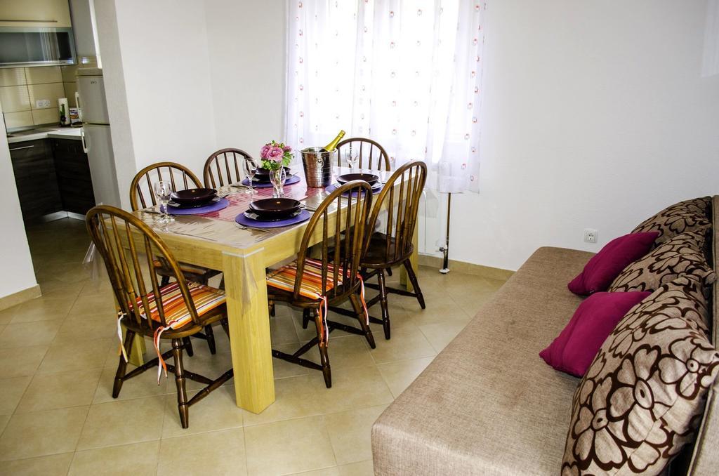 Apartments Zlatka Trogir Kamer foto