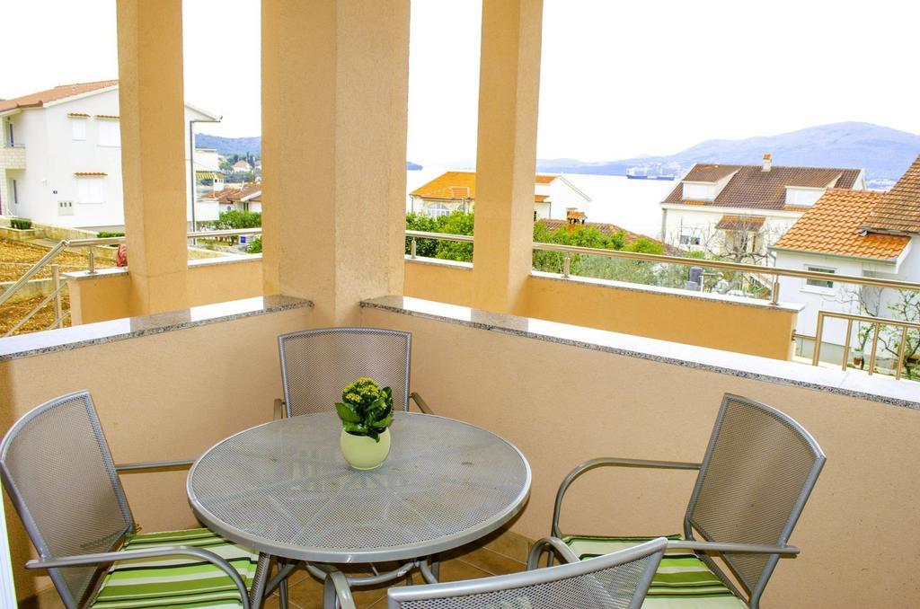 Apartments Zlatka Trogir Kamer foto