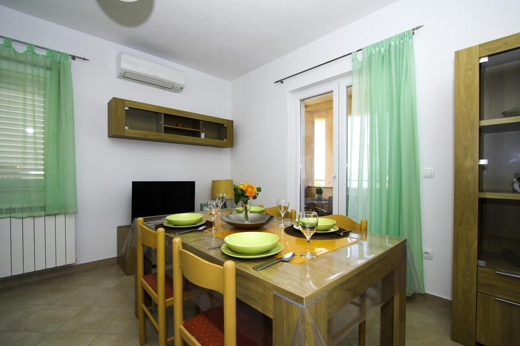 Apartments Zlatka Trogir Kamer foto