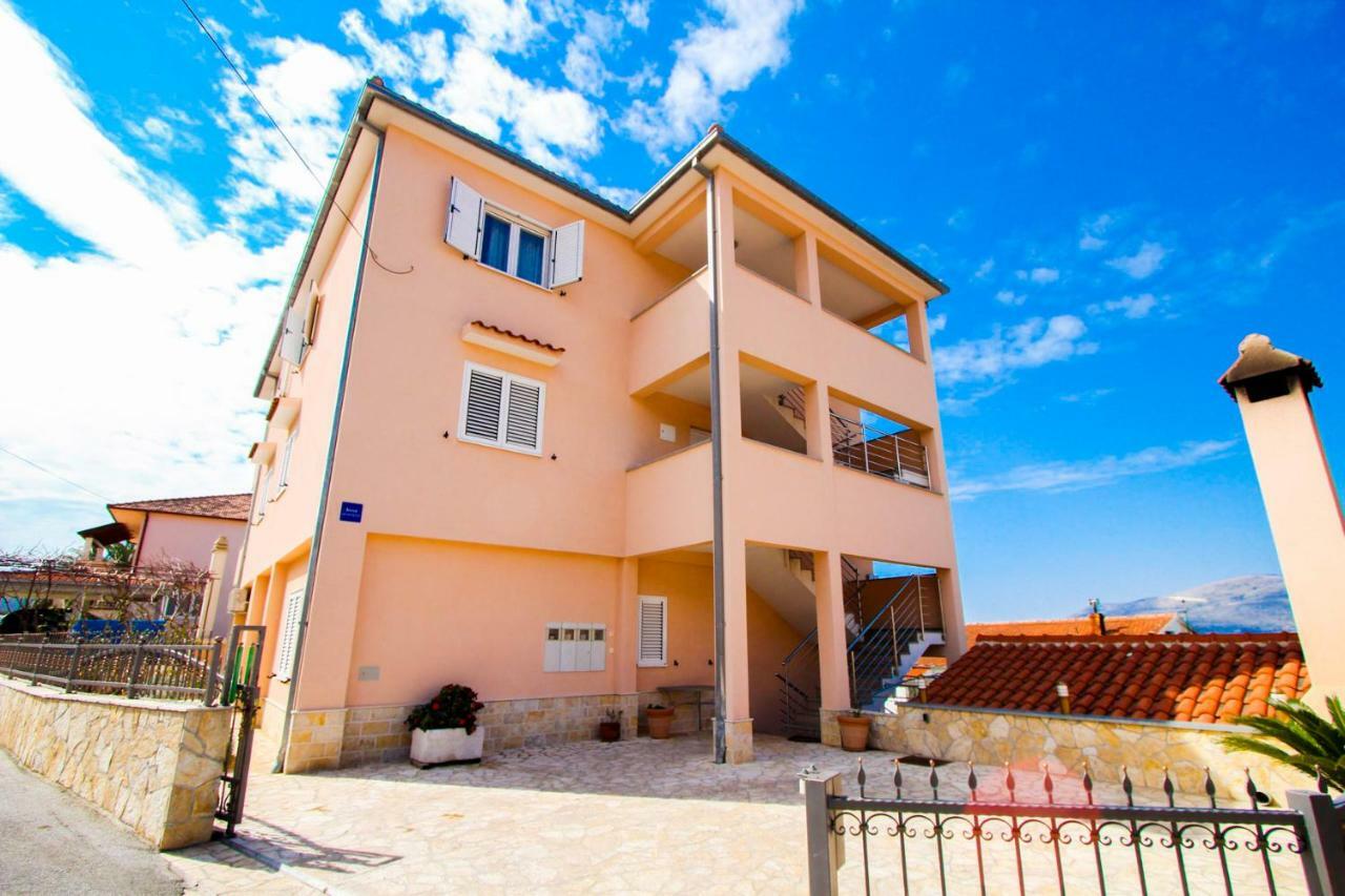 Apartments Zlatka Trogir Buitenkant foto